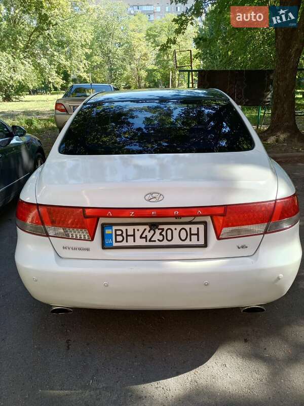 Седан Hyundai Azera 2008 в Черкассах