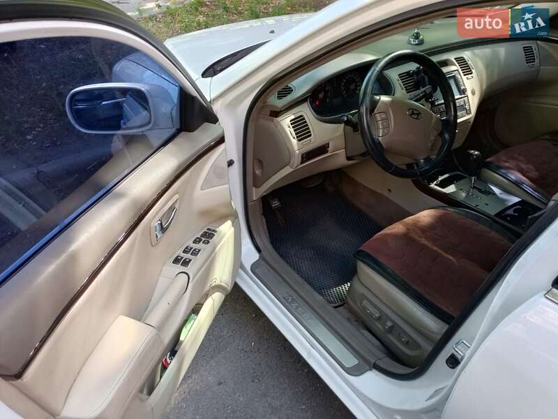 Седан Hyundai Azera 2008 в Черкассах