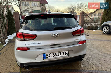 Хетчбек Hyundai Elantra GT 2017 в 