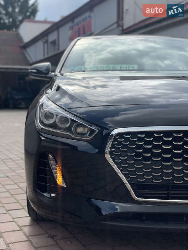 Hyundai Elantra GT 2018