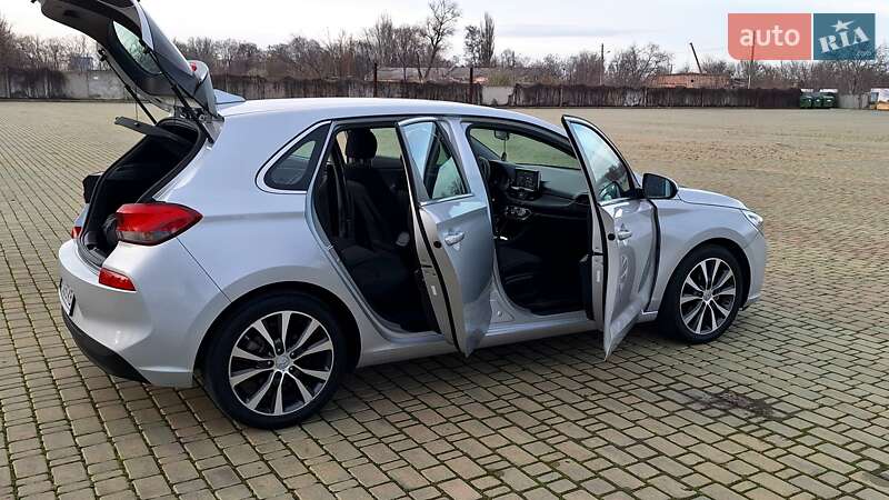 Хетчбек Hyundai Elantra GT 2017 в Одесі