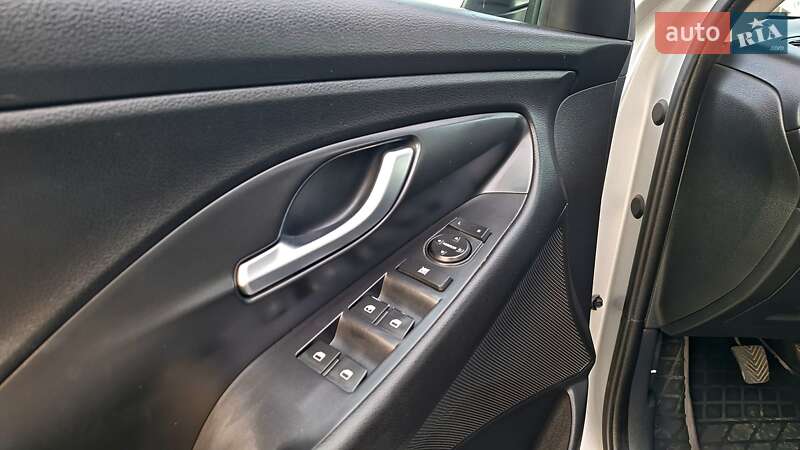 Хетчбек Hyundai Elantra GT 2017 в Одесі