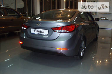 Седан Hyundai Elantra 2014 в Хмельницком