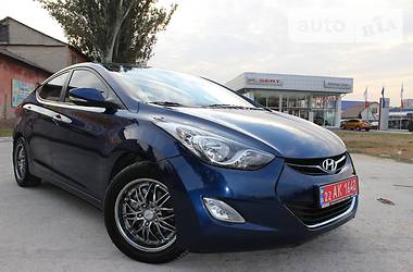 Седан Hyundai Elantra 2011 в Херсоне