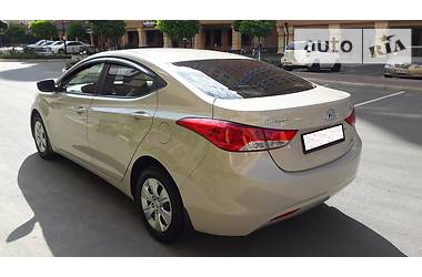 Седан Hyundai Elantra 2011 в Киеве