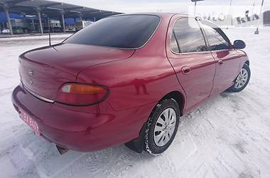 Седан Hyundai Elantra 1997 в Запорожье