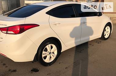 Седан Hyundai Elantra 2013 в Киеве