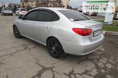 Седан Hyundai Elantra 2008 в Львове