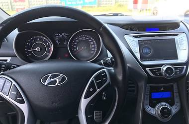 Седан Hyundai Elantra 2011 в Виннице