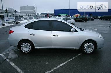 Седан Hyundai Elantra 2010 в Киеве