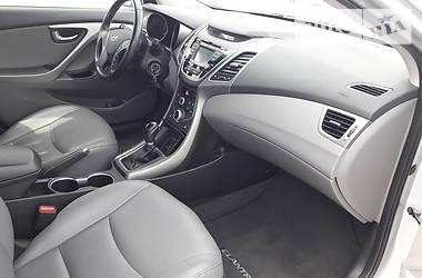 Хэтчбек Hyundai Elantra 2014 в Днепре