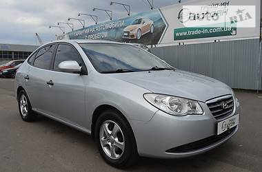 Седан Hyundai Elantra 2009 в Киеве