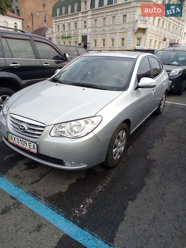 Седан Hyundai Elantra 2011 в Харкові