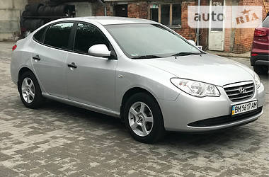 Седан Hyundai Elantra 2009 в Сумах