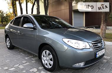 Седан Hyundai Elantra 2010 в Дніпрі