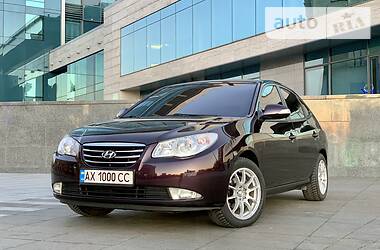 Седан Hyundai Elantra 2010 в Харкові