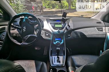 Седан Hyundai Elantra 2012 в 