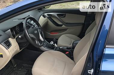 Седан Hyundai Elantra 2014 в 