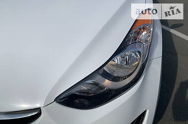 Седан Hyundai Elantra 2012 в 