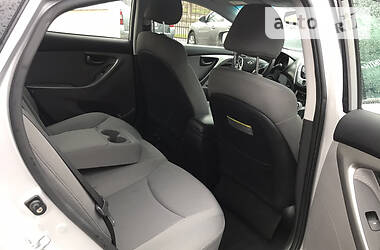 Седан Hyundai Elantra 2012 в 