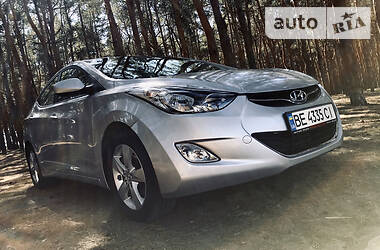 Седан Hyundai Elantra 2012 в 