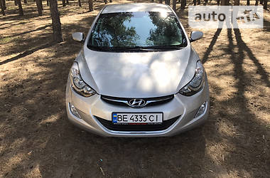 Седан Hyundai Elantra 2012 в 