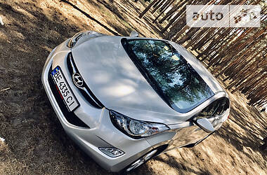 Седан Hyundai Elantra 2012 в 