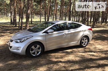 Седан Hyundai Elantra 2012 в 