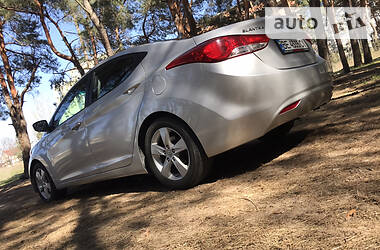 Седан Hyundai Elantra 2012 в 