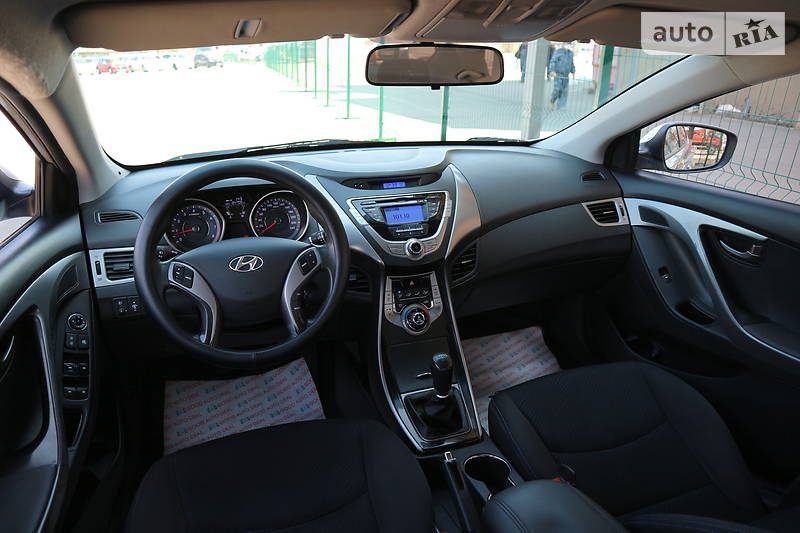 Седан Hyundai Elantra 2013 в Харкові