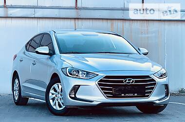 Седан Hyundai Elantra 2015 в Одессе