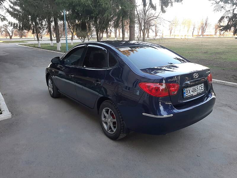 Седан Hyundai Elantra 2007 в Староконстантинове