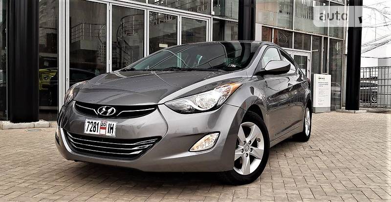 Седан Hyundai Elantra 2013 в 
