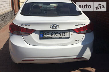 Седан Hyundai Elantra 2011 в 