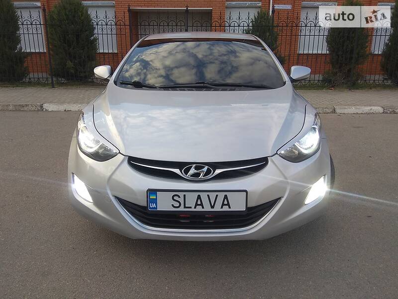 Седан Hyundai Elantra 2011 в Херсоні