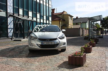 Седан Hyundai Elantra 2012 в Ивано-Франковске