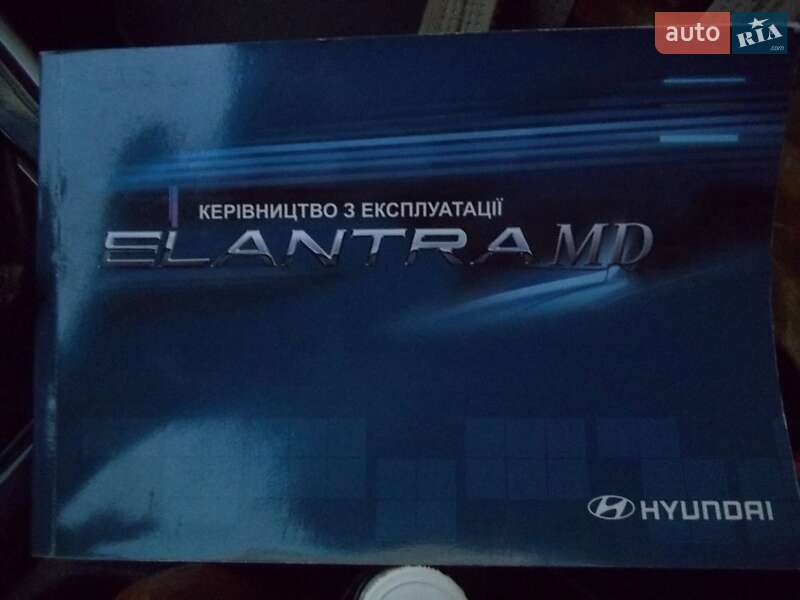 Седан Hyundai Elantra 2012 в Чернигове