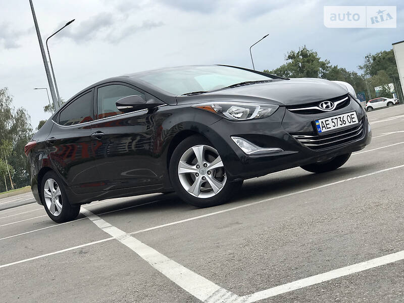 Седан Hyundai Elantra 2015 в Києві