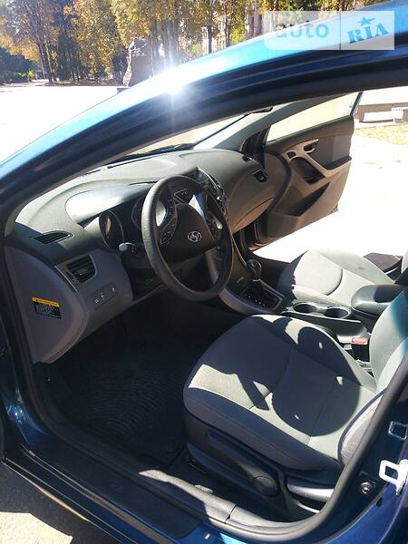 Седан Hyundai Elantra 2014 в Кривому Розі