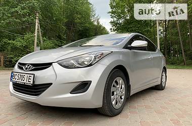 Седан Hyundai Elantra 2013 в Дрогобичі