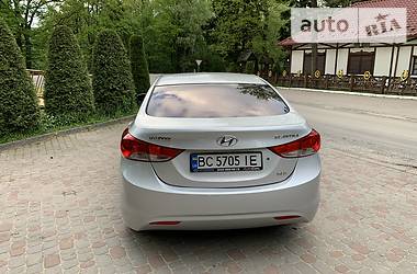 Седан Hyundai Elantra 2013 в Дрогобичі