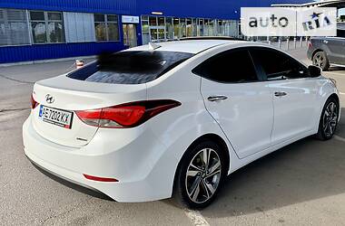 Седан Hyundai Elantra 2014 в Дніпрі