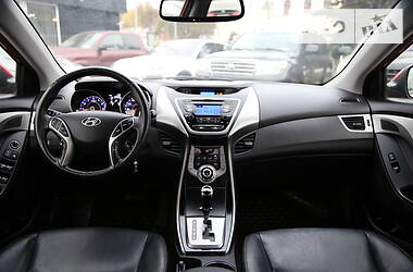 Седан Hyundai Elantra 2013 в Харькове