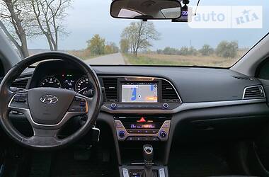 Седан Hyundai Elantra 2018 в Кременчуге