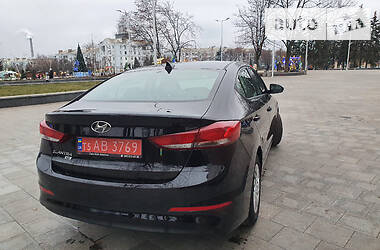 Седан Hyundai Elantra 2018 в Покровске