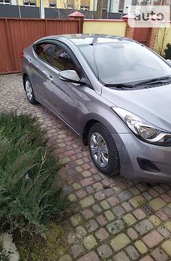 Седан Hyundai Elantra 2011 в Львове