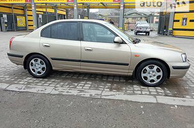 Седан Hyundai Elantra 2001 в Львове