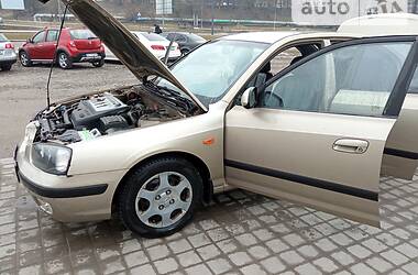 Седан Hyundai Elantra 2001 в Львове