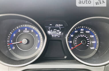 Седан Hyundai Elantra 2014 в 
