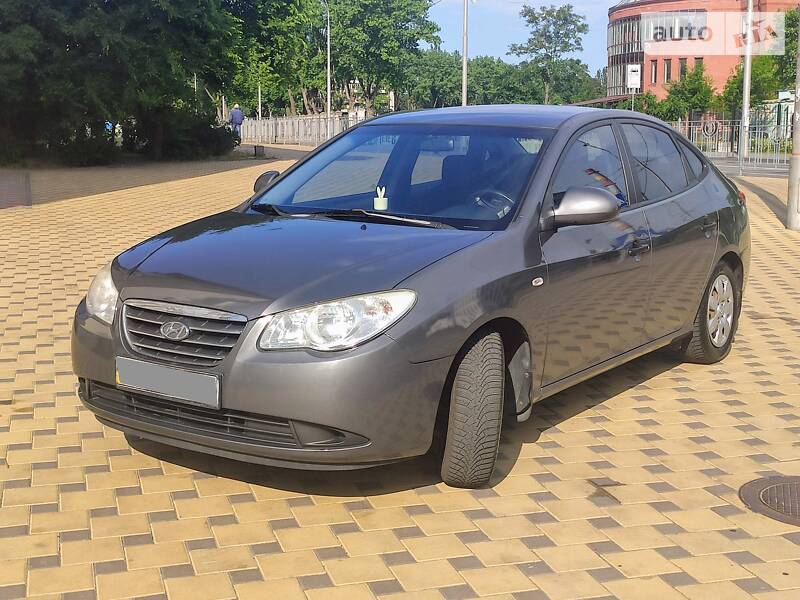 Седан Hyundai Elantra 2007 в Киеве